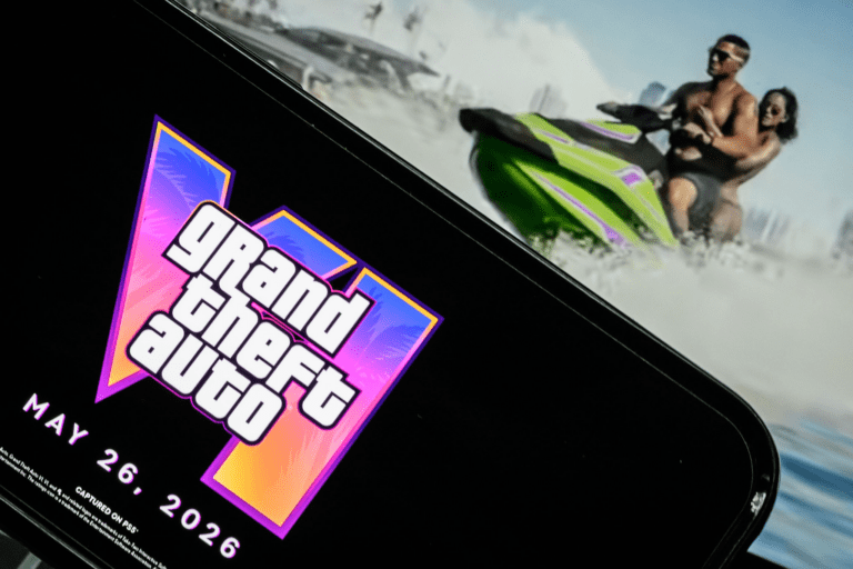 Official GTA 6 trailer still showing Vice City and main characters